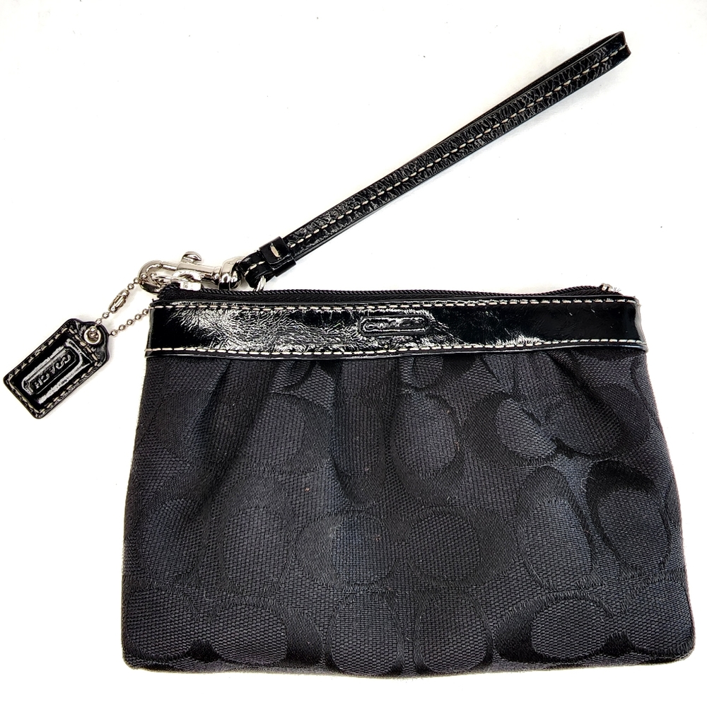COACH Jacquard Signature Pleated Black and Red Zip Closure Wristlet Wallet